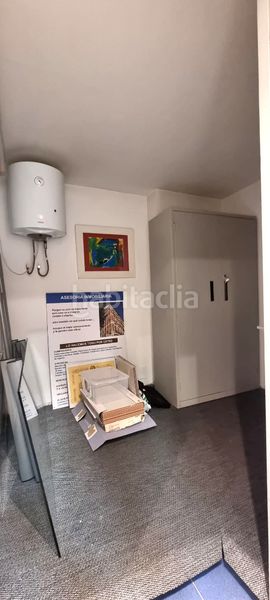 Foto 63bc2e4b-262e-40c6-9dfb-dcf401122413. Local comercial a Acacias Madrid