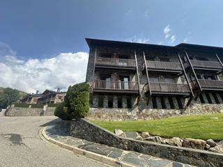 Reihenhaus  Puigmal. Venta de una casa adosada en ger