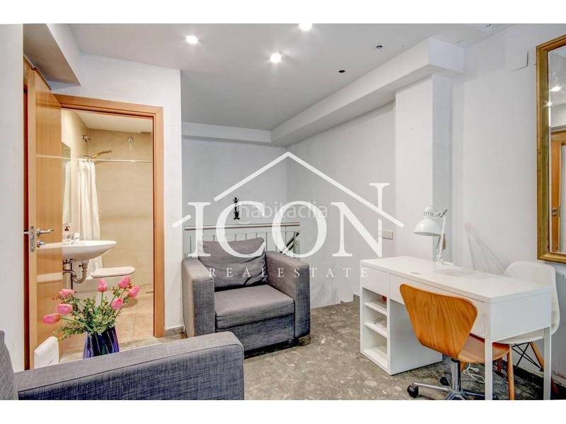 Foto 7c2e5cd5-d919-4953-9412-cd421e9ae867. Duplex in Guinardó Barcelona