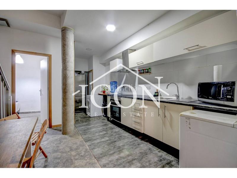 Foto db4c079e-ed0d-4b1b-88db-8cfa0bbbd0fe. Duplex in Guinardó Barcelona