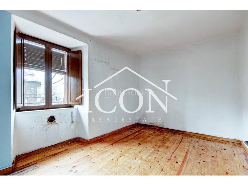 Foto b7fd74d6-91d2-4c1f-b46e-67f6e3647835. Appartamento con riscaldamento parcheggio in Alp