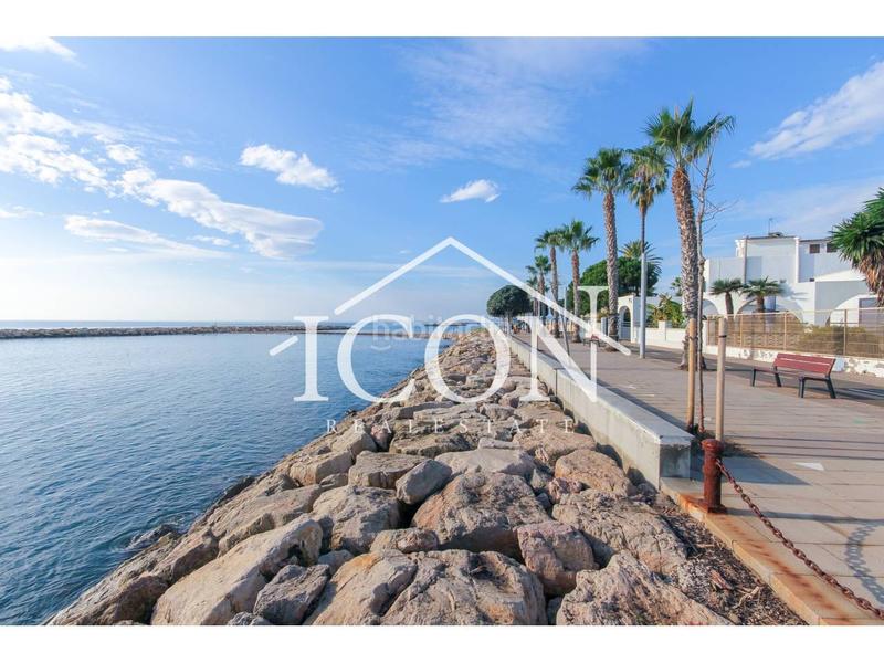 Foto 92a2e5f1-025a-462f-91f0-c660de1cc34a. Casa es especial en Cambrils port Cambrils