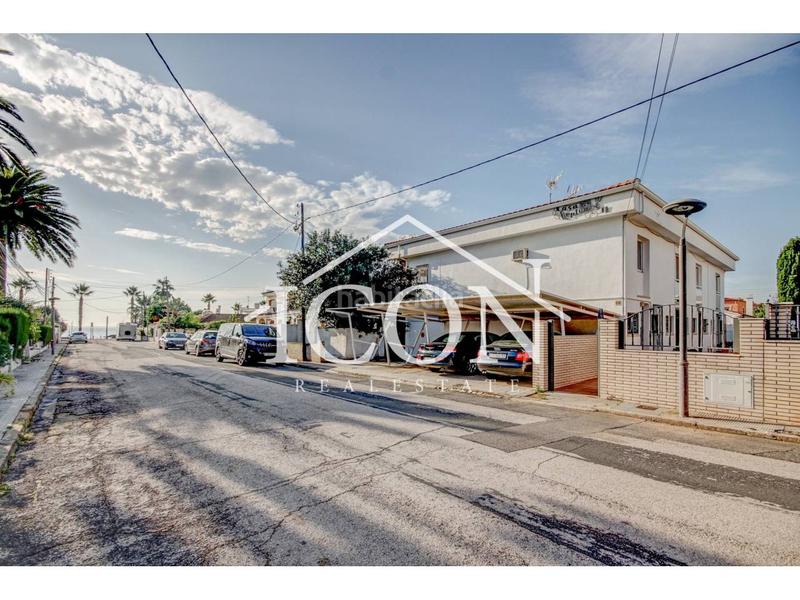 Foto cf68e29e-1855-49f9-a7fc-49a4d860d694. Casa es especial en Cambrils port Cambrils