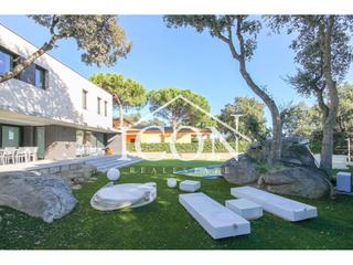 Chalet en Avets 6. Alto standing en platja daro