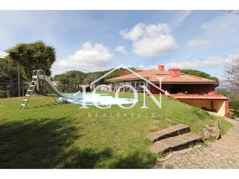 Foto 1d219194-834c-49c2-8058-bb96b355d685. Xalet a cornisa 30 a Urbanitzacions Mataró