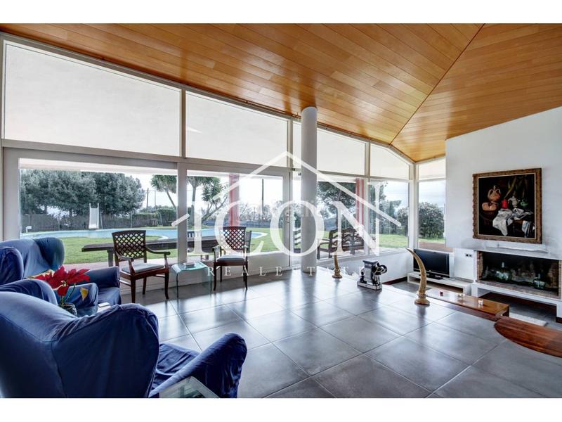 Foto 55efa86d-6469-494c-93ac-0cbcbb60339b. Xalet a cornisa 30 a Urbanitzacions Mataró