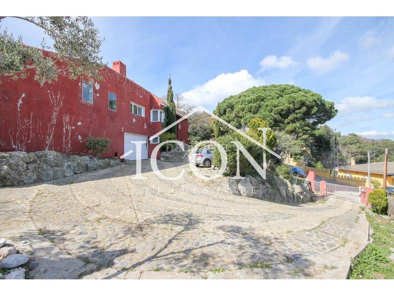 Foto 715f5ed3-5979-492f-9c28-6d7be8860852. Xalet a cornisa 30 a Urbanitzacions Mataró