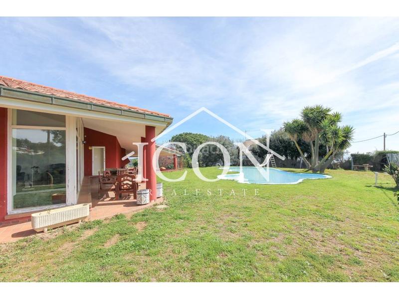 Foto 7e52e8d4-0e0d-43a1-b2f4-ece4a4d51dd6. Xalet a cornisa 30 a Urbanitzacions Mataró