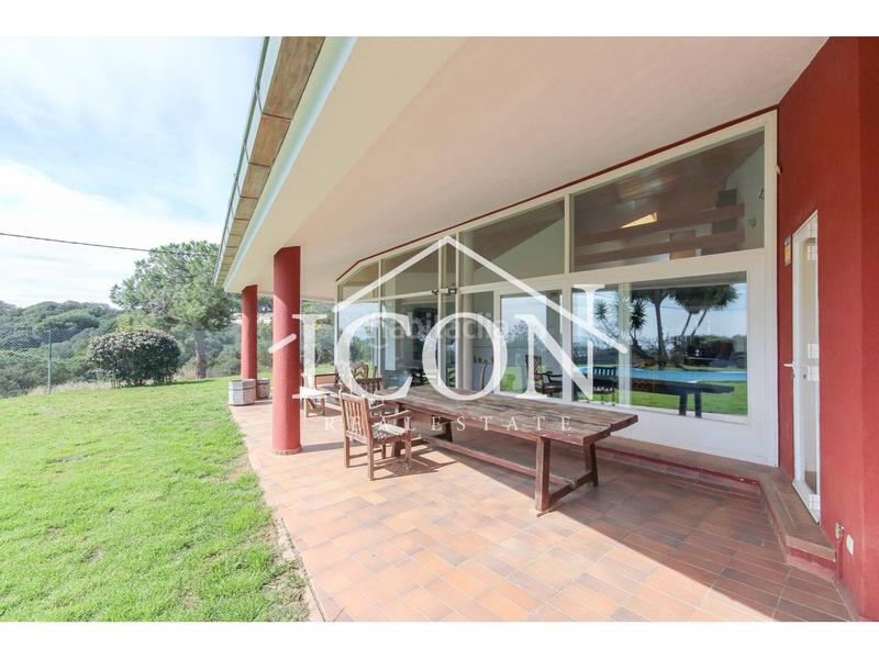 Foto 8fdb9463-39a4-41dd-85a5-3ede3af5d47f. Xalet a cornisa 30 a Urbanitzacions Mataró