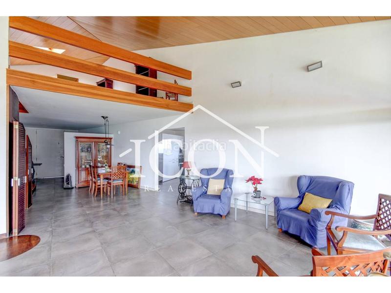 Foto 9727429c-9ac0-4866-9265-b2cd5bf79f93. Xalet a cornisa 30 a Urbanitzacions Mataró