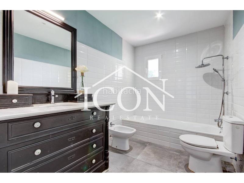 Foto a75e529f-970d-4a1b-a4d7-6efa3d3123b8. Xalet a cornisa 30 a Urbanitzacions Mataró