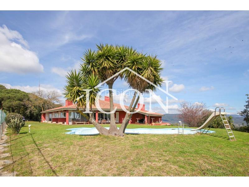 Foto b464ce4d-960c-453a-829e-1ed82c662922. Xalet a cornisa 30 a Urbanitzacions Mataró