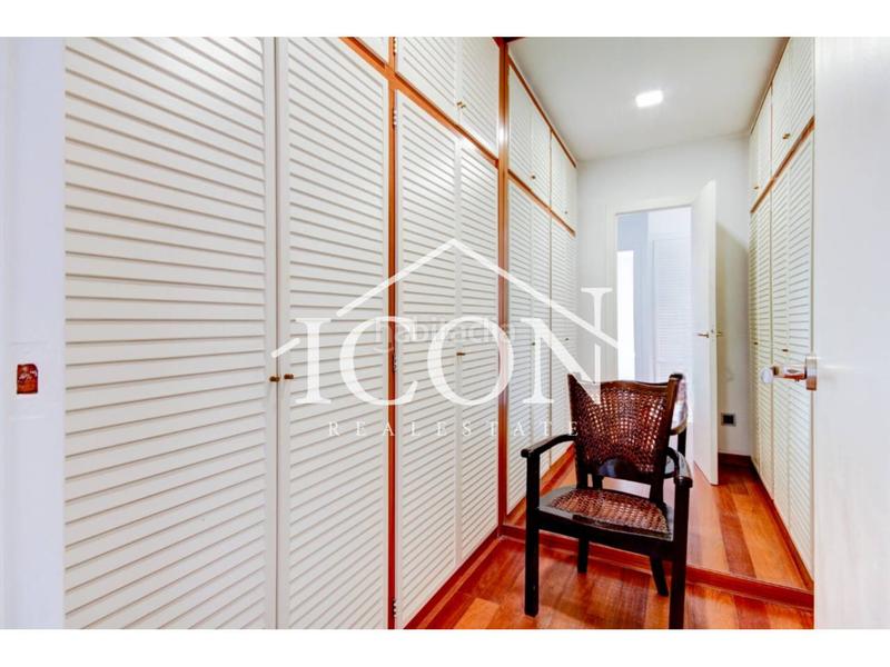 Foto b61bf34e-06d2-4fa5-917c-3d00b37b7d07. Xalet a cornisa 30 a Urbanitzacions Mataró