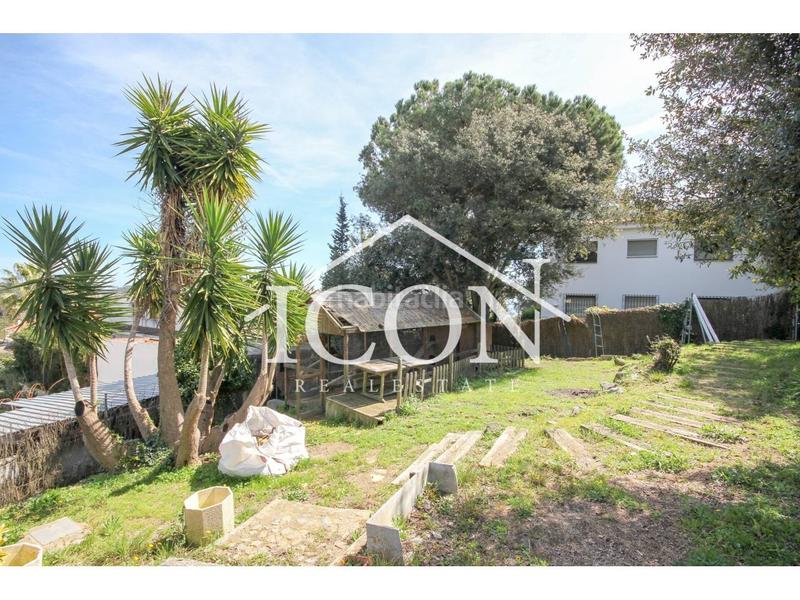 Foto b6694402-5141-42b3-822d-f7296b32075f. Xalet a cornisa 30 a Urbanitzacions Mataró