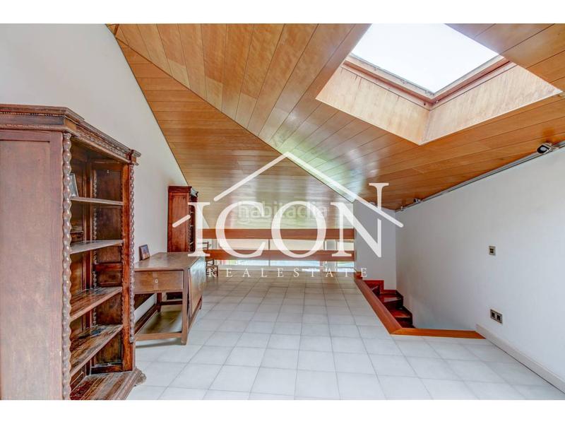 Foto edac115a-08d4-4308-9d27-91cb7e28da01. Xalet a cornisa 30 a Urbanitzacions Mataró