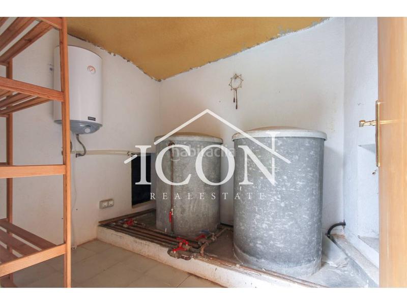 Foto ee4932b3-92e5-4401-8090-014aa1bdb072. Xalet a cornisa 30 a Urbanitzacions Mataró