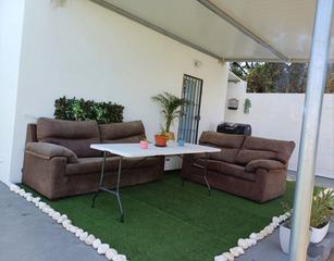 Rent Chalet in Los Franceses - La Vega. Chalet en alquiler vacacional en la zona del pinar de los france