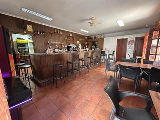 Local Comercial en La Banda - Campo de Fútbol