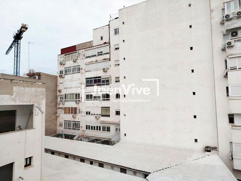 Foto 1ff229e3-4f65-49f1-9310-9e81fb15f4e2. Penthouse with heating parking in Avda de Madrid - Pº de la Estación Jaén