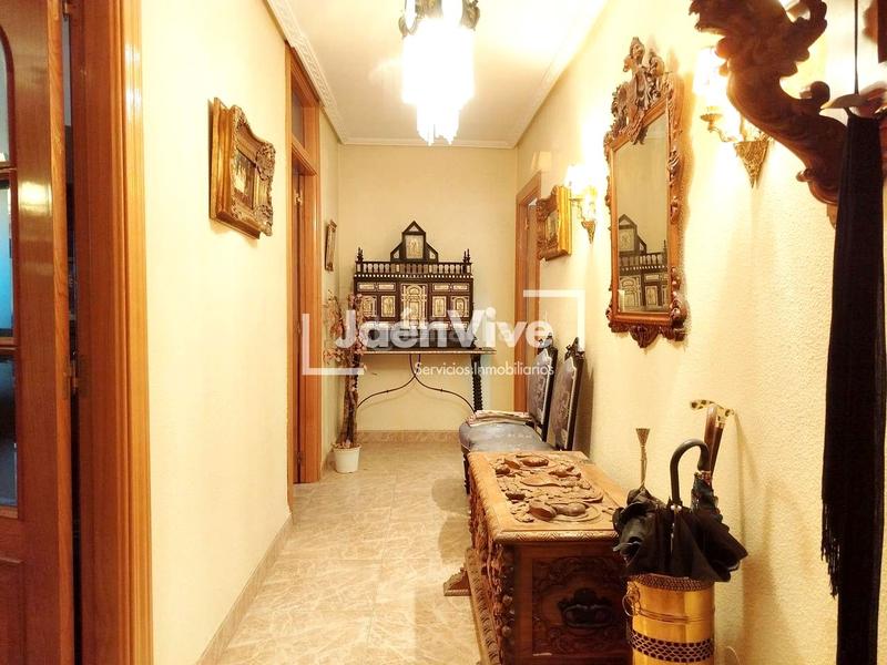 Foto 3e659466-3ce8-44a6-8739-fe3454d7d13d. Penthouse with heating parking in Avda de Madrid - Pº de la Estación Jaén