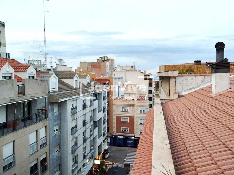 Foto 97a4e05c-6b2e-402d-affb-cf92a7ceedf9. Penthouse with heating parking in Avda de Madrid - Pº de la Estación Jaén