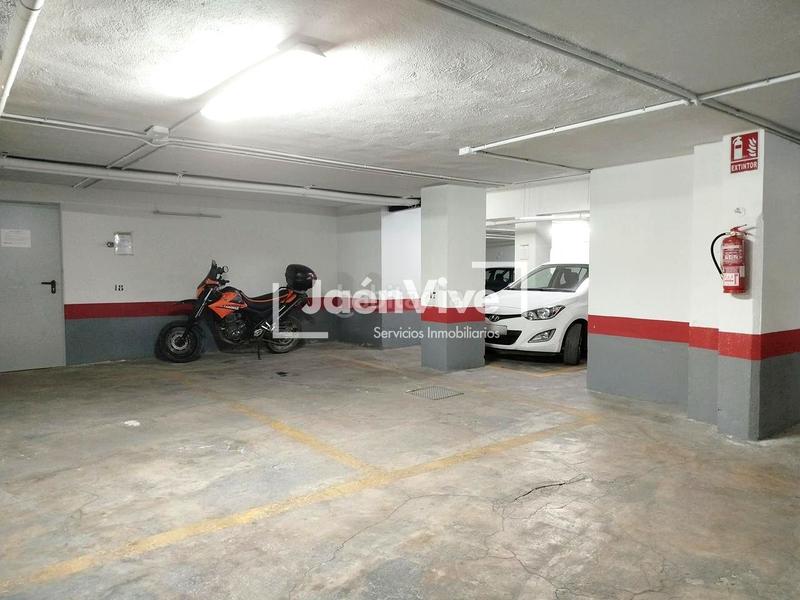 Foto a8983f00-c1f9-4e64-83c6-28c24d1a7853. Penthouse with heating parking in Avda de Madrid - Pº de la Estación Jaén