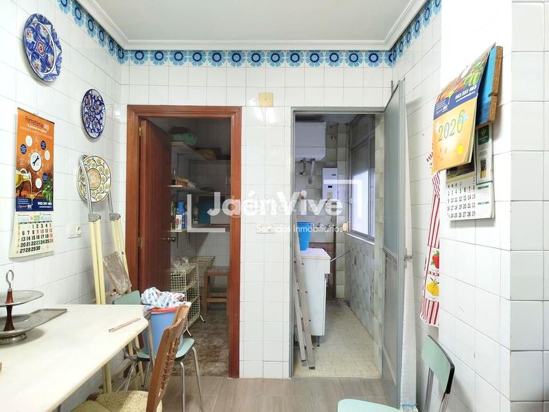 Foto abb1699f-22c8-4cda-a5ca-c7644fdbb4f8. Penthouse with heating parking in Avda de Madrid - Pº de la Estación Jaén