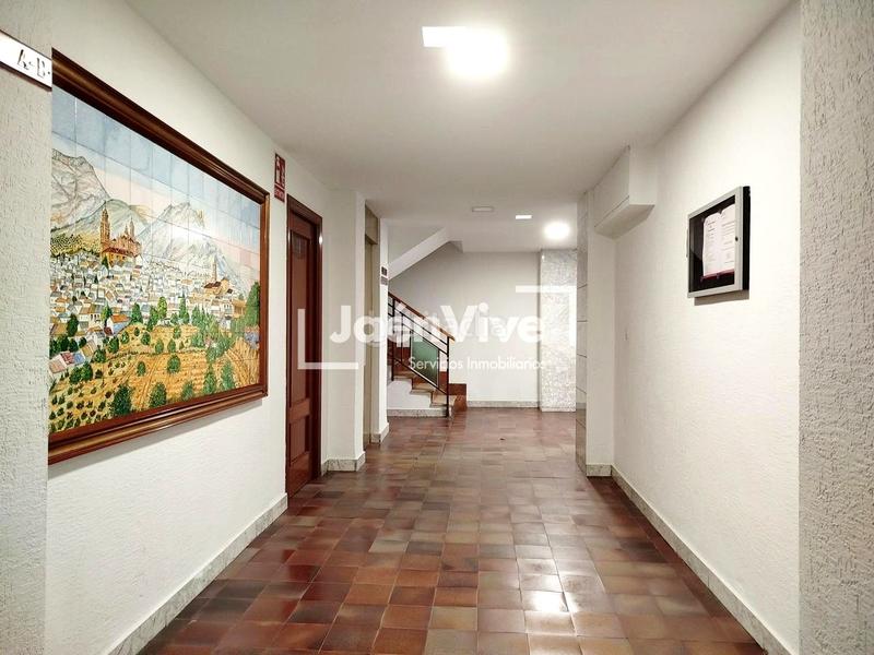 Foto c476128e-c36c-4d33-8e18-a3348fe816e1. Penthouse with heating parking in Avda de Madrid - Pº de la Estación Jaén