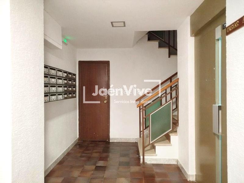 Foto cfeae868-78e2-44a3-a698-a281da832cee. Penthouse with heating parking in Avda de Madrid - Pº de la Estación Jaén