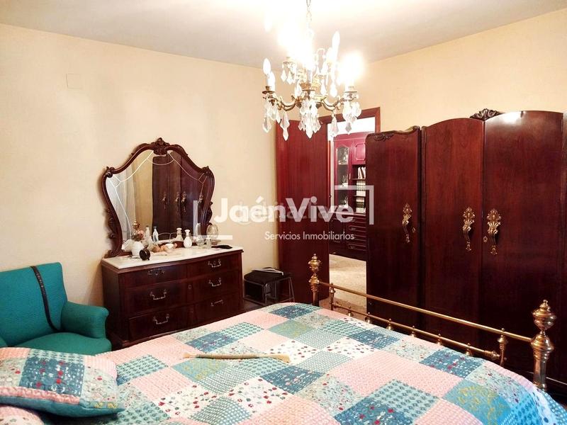 Foto e9e0f83c-456c-4a9e-95b0-2ff5b88734ae. Penthouse with heating parking in Avda de Madrid - Pº de la Estación Jaén