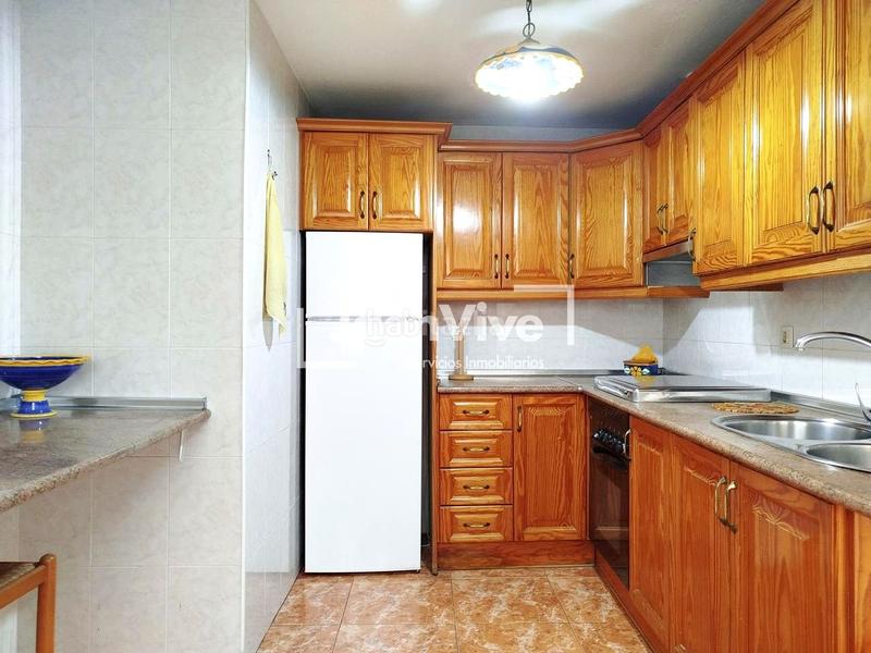 Foto 026c8b71-424f-45c6-97a8-797540a9ecb0. Semi detached house in Ctra. Circunvalación - La Magdalena Jaén