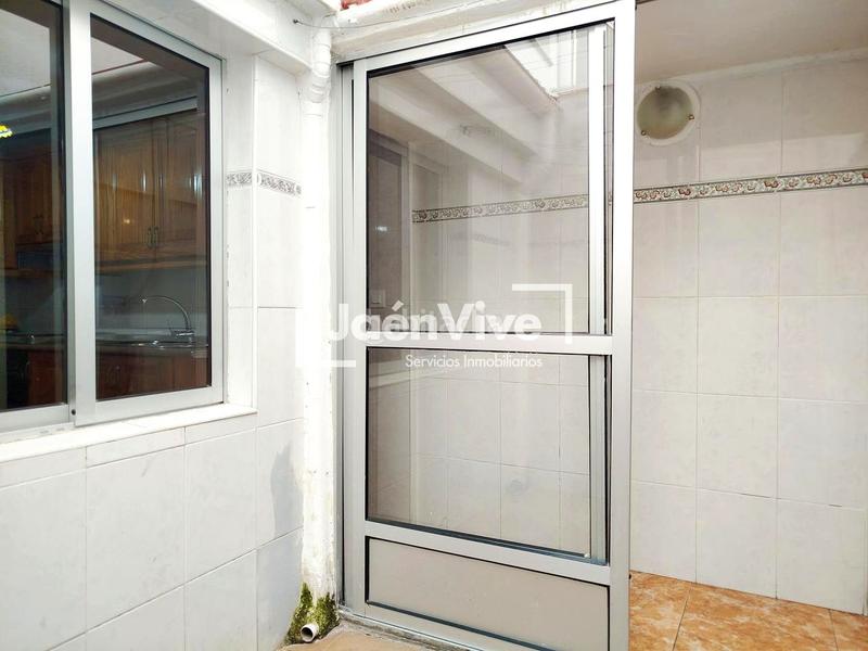 Foto 3579d4a5-6161-4fd0-aa80-066471751c80. Semi detached house in Ctra. Circunvalación - La Magdalena Jaén