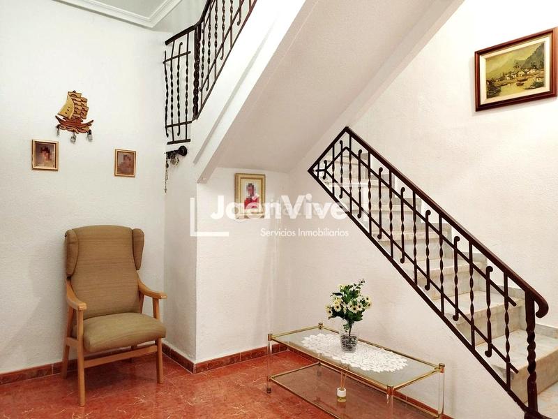 Foto 43ed29e3-00ff-4690-8dd4-78d94e9a5417. Semi detached house in Ctra. Circunvalación - La Magdalena Jaén
