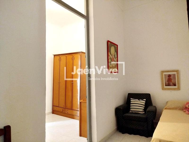 Foto 4ded86da-3dd5-4198-972d-a50551cf1db3. Semi detached house in Ctra. Circunvalación - La Magdalena Jaén