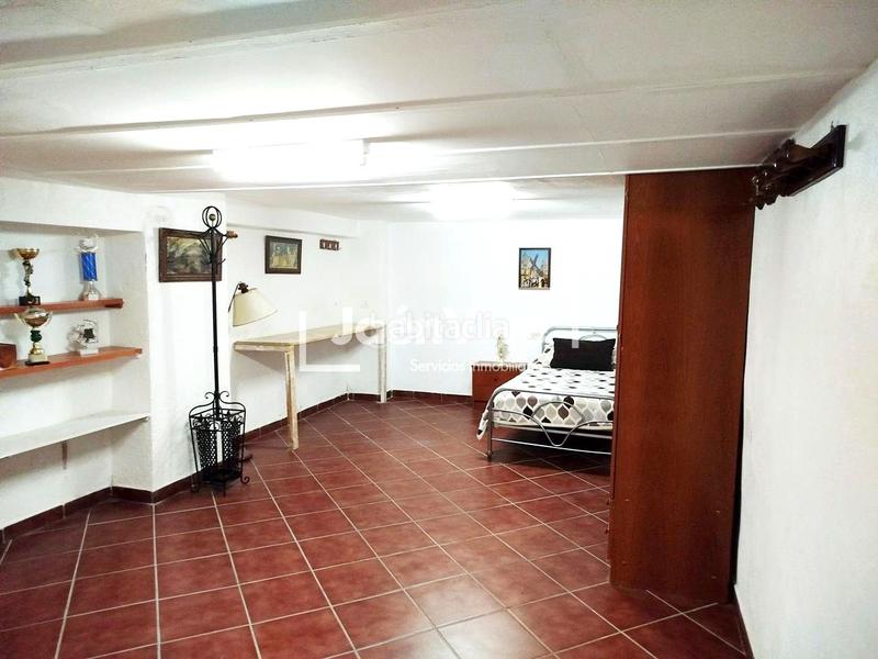Foto e5807fc8-4855-41f1-b5c4-1c8e124752b1. Semi detached house in Ctra. Circunvalación - La Magdalena Jaén