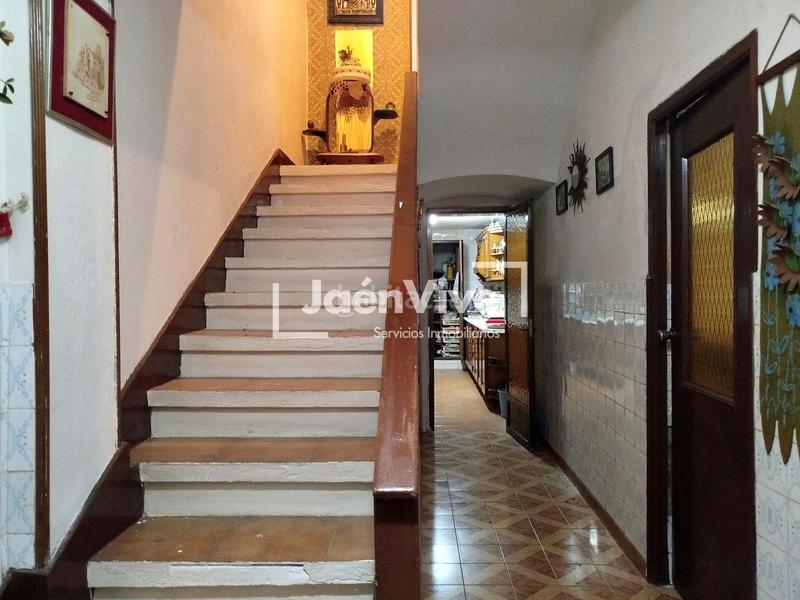 Foto 119f6e1b-72b4-4b62-9887-84805dd8f205. Casa adossada a Peñamefecit - Avda Barcelona Jaén