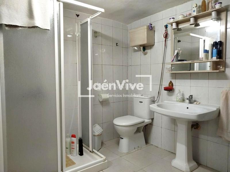 Foto 72b6b7eb-04ca-4df5-b768-21583ea176ac. Casa adossada a Peñamefecit - Avda Barcelona Jaén