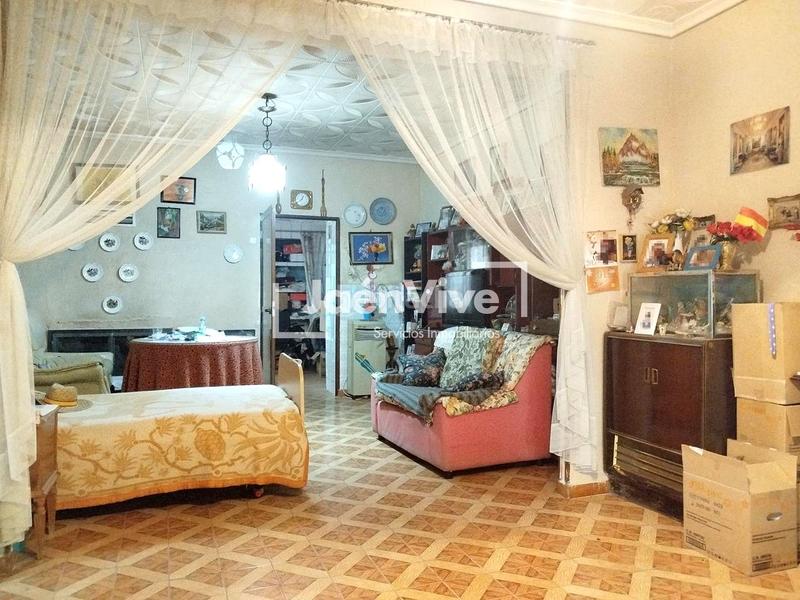 Foto 8a761f98-b719-4e6e-bcba-e42db93f0cc8. Casa adossada a Peñamefecit - Avda Barcelona Jaén