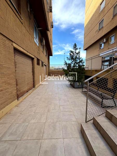 Foto 0910e43a-527c-406b-af2e-ea5d8789a60a. Pis amb calefacció a Peñamefecit - Avda Barcelona Jaén