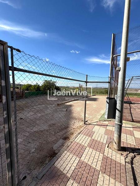 Foto f43a1703-4f00-43ed-9c79-dc71a657681c. Pis amb calefacció a Peñamefecit - Avda Barcelona Jaén