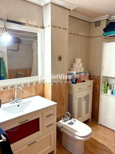 Foto f6d63fcb-2e21-4eec-987f-84de074412de. Pis amb calefacció a Peñamefecit - Avda Barcelona Jaén