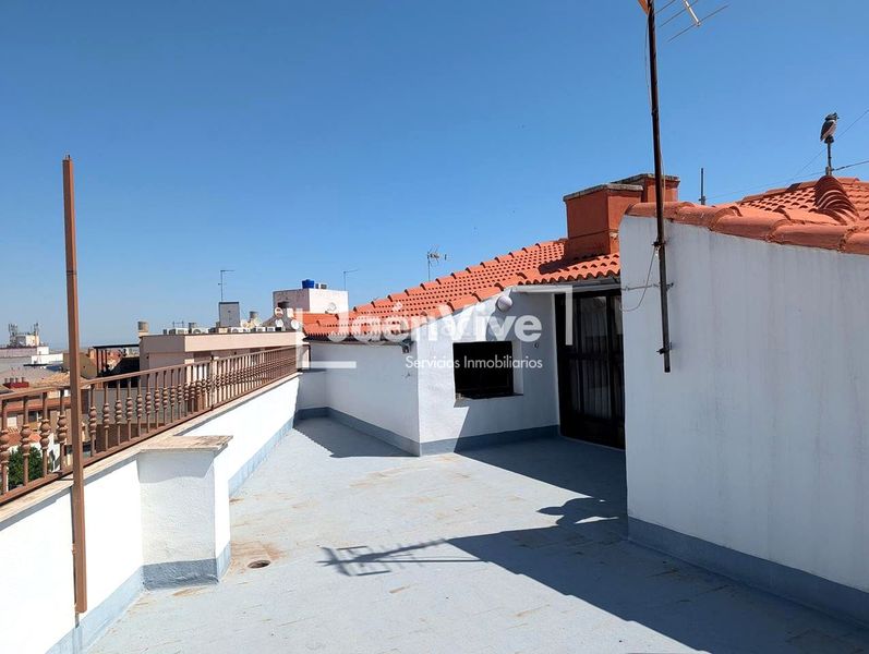 Foto 18a9ae77-240a-429a-a446-7e5e9f01893d. Casa adossada amb calefacció aparcament a Belén - San Roque Jaén