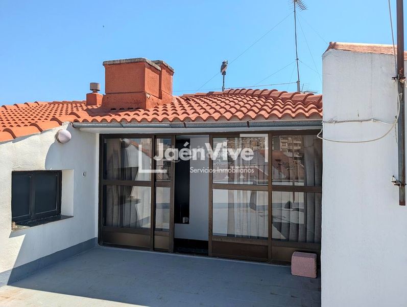 Foto 867c91fc-6993-482f-8899-9311f86ddd42. Casa adossada amb calefacció aparcament a Belén - San Roque Jaén