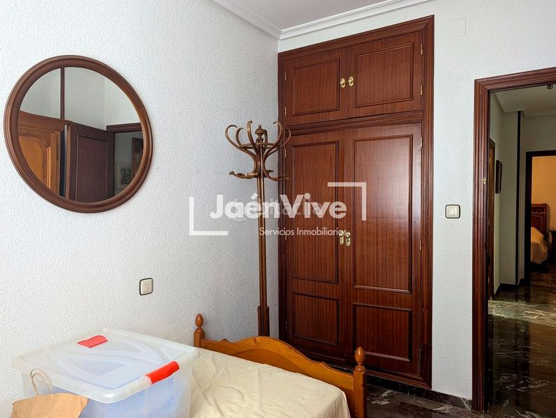 Foto 88ca2861-4cff-49cf-9f2f-abef928d47fc. Casa adossada amb calefacció aparcament a Belén - San Roque Jaén