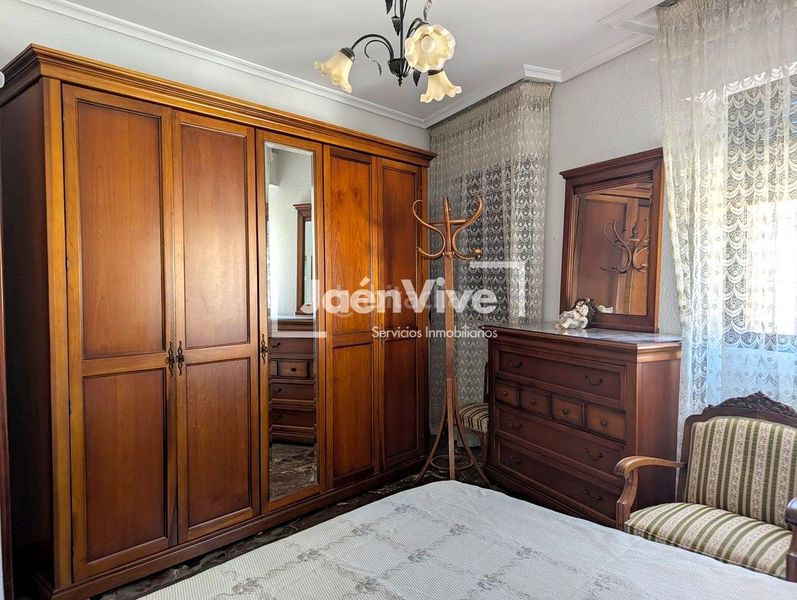 Foto e4152370-c24e-4d30-83f3-0132262c0b12. Casa adossada amb calefacció aparcament a Belén - San Roque Jaén