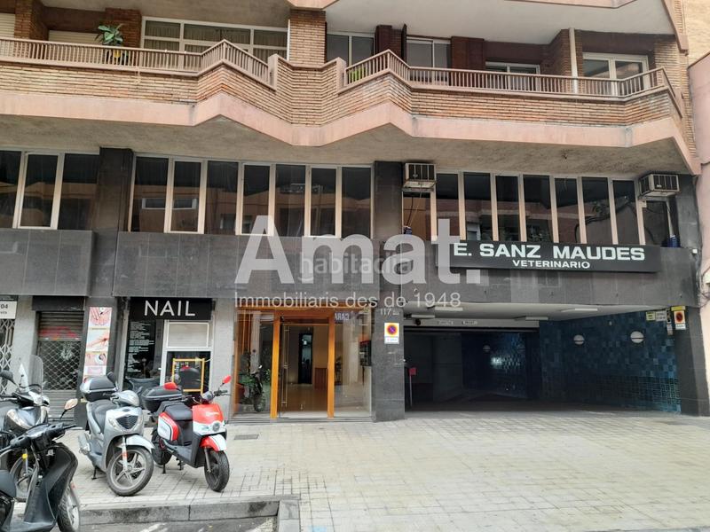 Foto d37459a4-4cf7-437b-a961-e52fe07b4ddd. Parking coche en Vila de Gràcia Barcelona