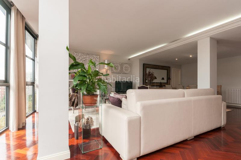 Foto 05ae1124-3c8a-4b00-85c8-ea08ddb2c21e. Penthouse with heating parking in La Nova Esquerra de l´Eixample Barcelona