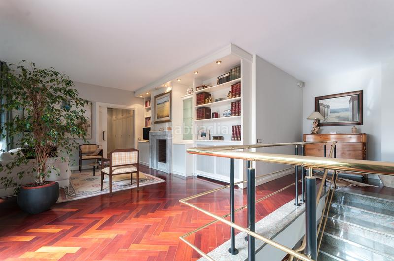 Foto b8107c3c-40de-4051-b080-a4750c5280a7. Penthouse with heating parking in La Nova Esquerra de l´Eixample Barcelona