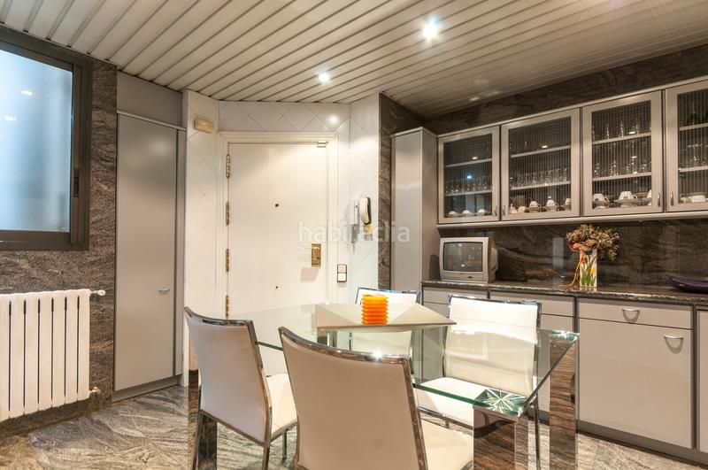 Foto c3315fa5-771a-418a-83e5-a73daf38c1ab. Penthouse with heating parking in La Nova Esquerra de l´Eixample Barcelona