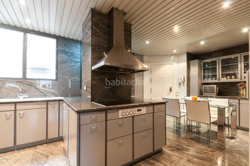 Foto f2f207ee-3a73-4344-a68e-577b3d6d404b. Penthouse with heating parking in La Nova Esquerra de l´Eixample Barcelona